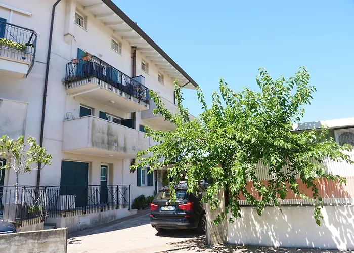 Sunsetbarbana - Tricamere Con Posto Auto Apartment Grado