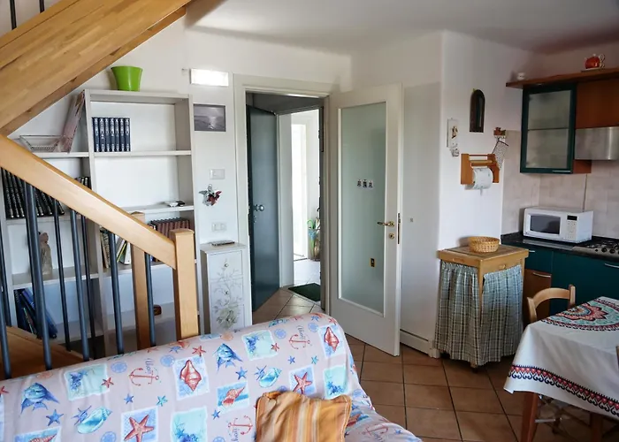 Апартаменты Sunsetbarbana - Tricamere Con Posto Auto Градо